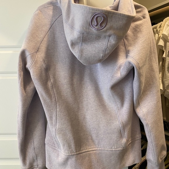 Lululemon Scuba Hoodie
Heathered Lilac / Lilac - Picture 4 of 4
